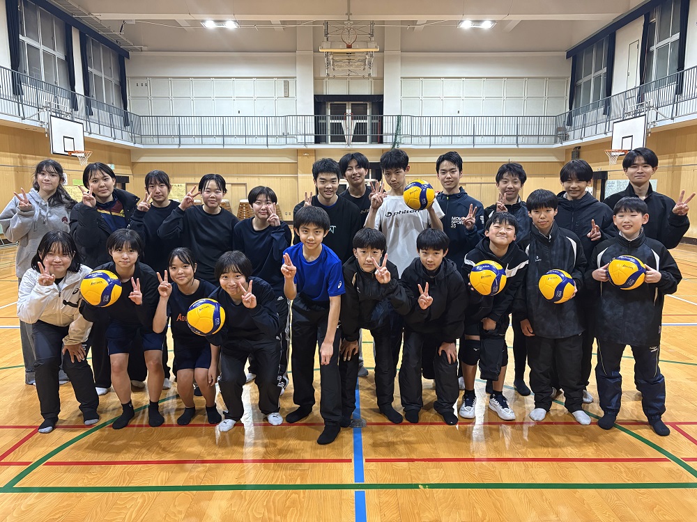 ADELANTEバレーボールクラブ